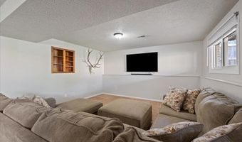 5214 HICKORY Pl, Cheyenne, WY 82009