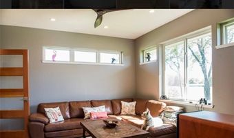 11 E 1100 Rd, Baldwin City, KS 66066