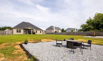 15 WILLOW OAK Ln, Fort Mitchell, AL 36856