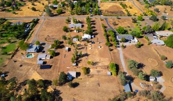 17201 Flowers Ln, Anderson, CA 96007