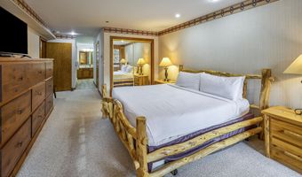 311 Offerson Rd 121, Beaver Creek, CO 81620