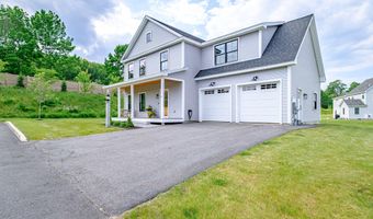 5 Goldfinch Dr, Falmouth, ME 04105