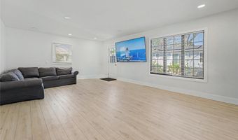 15 Johnson St, Amityville, NY 11701