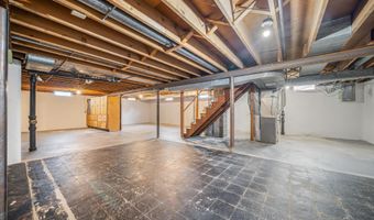 1500 E LINDBERGH St, Appleton, WI 54911