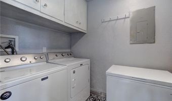 912 S 7th St, Aransas Pass, TX 78336