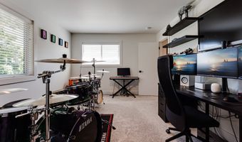 967 S 66TH Pl, Springfield, OR 97478