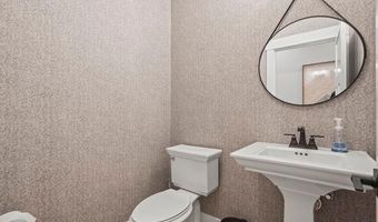 4481 FARM VIEW Dr, Ann Arbor, MI 48105