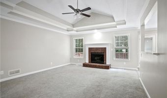 1027 Regency Dr, Acworth, GA 30102