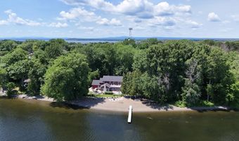 16 Macomber Pt, Alburgh, VT 05440
