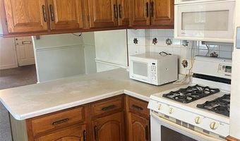 2670 N Rodgers Ave, Alton, IL 62002