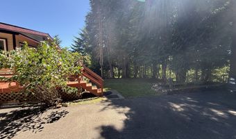 17053 EASTWOOD Ln, Brookings, OR 97415