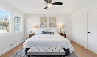 9803 DE PAUL Dr, Bethesda, MD 20817