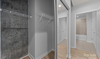 210 N Church St, Charlotte, NC 28202