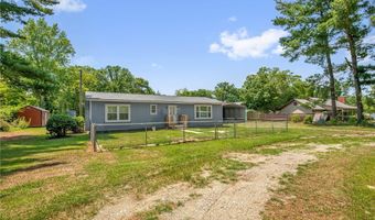 157 Flat Rock Ln, Aberdeen, NC 28315