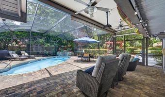 1043 LAKESIDE Dr, Apopka, FL 32712