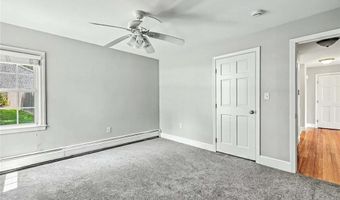 25 Viking Dr, Bristol, RI 02809