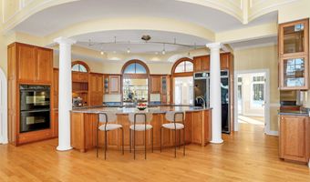 104 Hopewell Rd, Alton, NH 03809