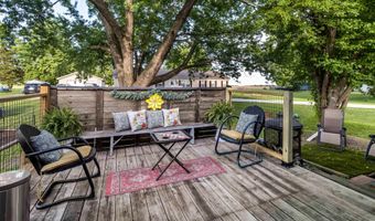 302 S EAST St, Abingdon, IL 61410