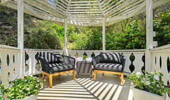 17043 Empanada Pl, Encino, CA 91436