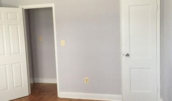 1724 N QUINN St 106, Arlington, VA 22209
