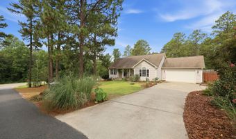 612 Seymour St, Aberdeen, NC 28315