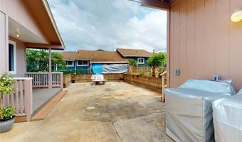 56-277 Maunuunu St, Kahuku, HI 96731