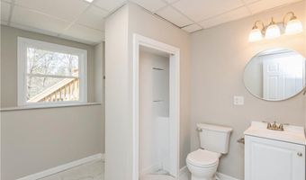 22 T Parker Rd, Foster, RI 02825