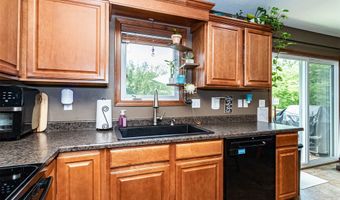 1704 31st Ave SW, Altoona, IA 50009