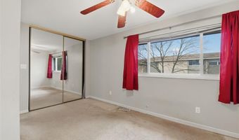 832 Wendevy Ct, Ballwin, MO 63011