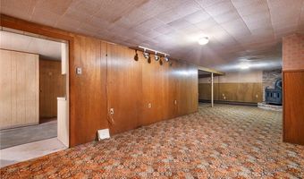 21 Parsonage Dr, Warwick, RI 02889