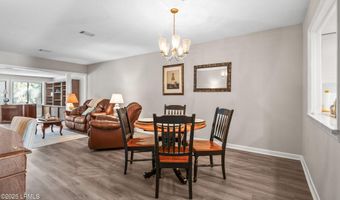 1 Marsh Harbor Dr A, Beaufort, SC 29907