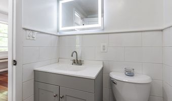 50 Chidsey Rd, Avon, CT 06001
