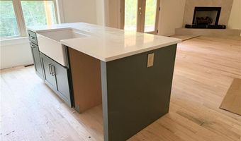 1050 E Chamberlin Dr, Asheboro, NC 27205