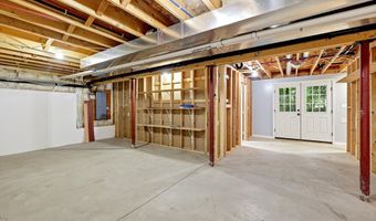 4 Depot St, Belchertown, MA 01007