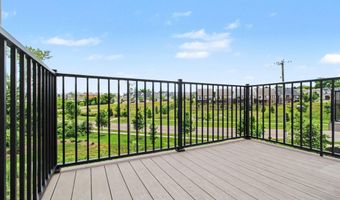 2717 Bristol Ridge Dr, Ann Arbor, MI 48105