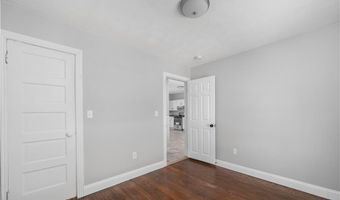 92 Spring St, Lincoln, RI 02838