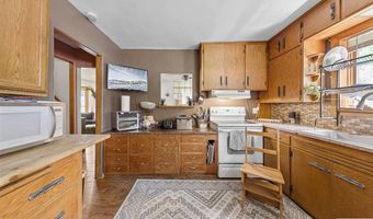 116 E Clinton St, Arlington, MN 55307