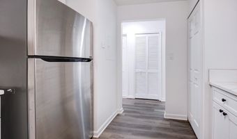 20600 CORNSTALK Ter 202, Ashburn, VA 20147