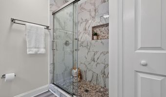 1209 Waterford Green Dr, Apex, NC 27502