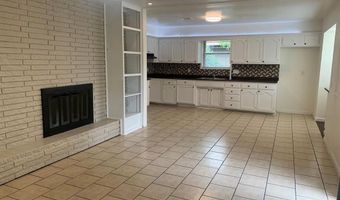 2928 N Downing Ave, Bethany, OK 73008
