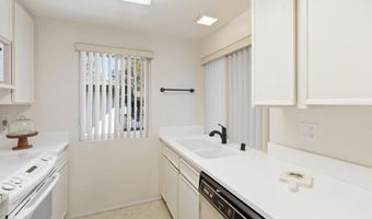 5350 Baltimore Dr 58, La Mesa, CA 91942