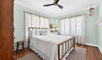 134 Sawyer Ln, Apalachicola, FL 32320