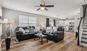 167 Swanee Ln, Woodstock, GA 30188