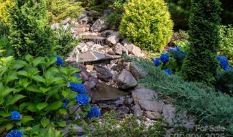 61 Mcintyre Dr, Asheville, NC 28803
