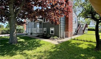 770 Metacom Ave, Bristol, RI 02809