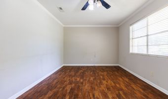 203 Magnolia Dr, Adel, GA 31620