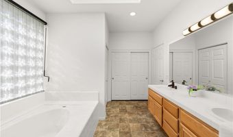 19598 Rolling Grn, Apple Valley, CA 92308