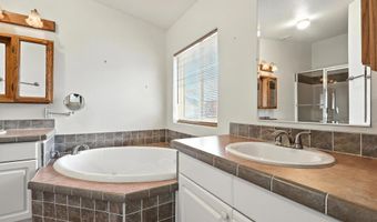 202 SUNRISE BLUFFS Dr, Belen, NM 87002