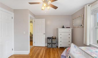 32 Waterman Ave, Johnston, RI 02919