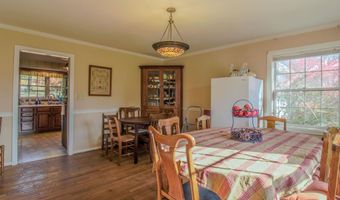 7 Mapleton Dr, Bedford, IN 47421